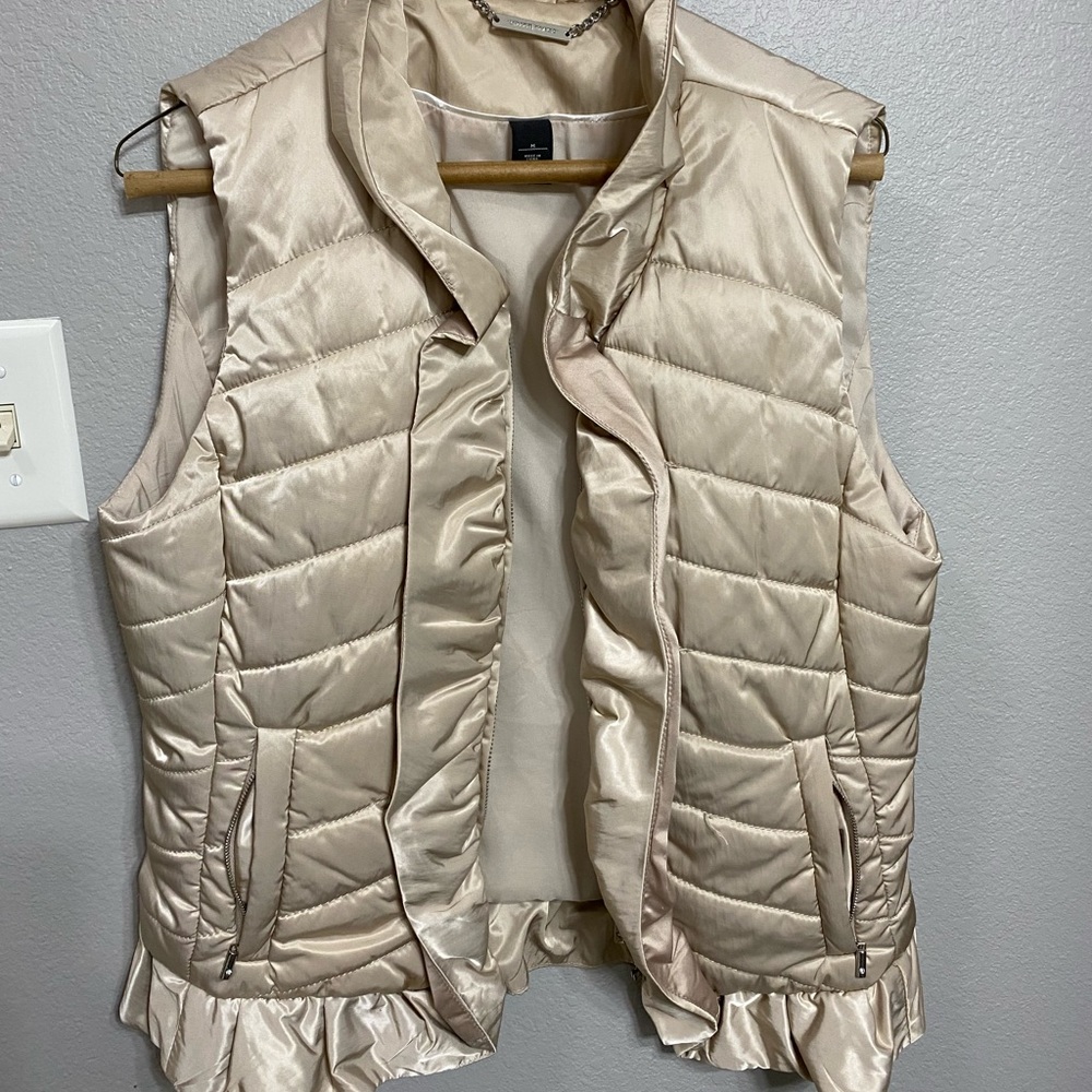 Ladies puff vest